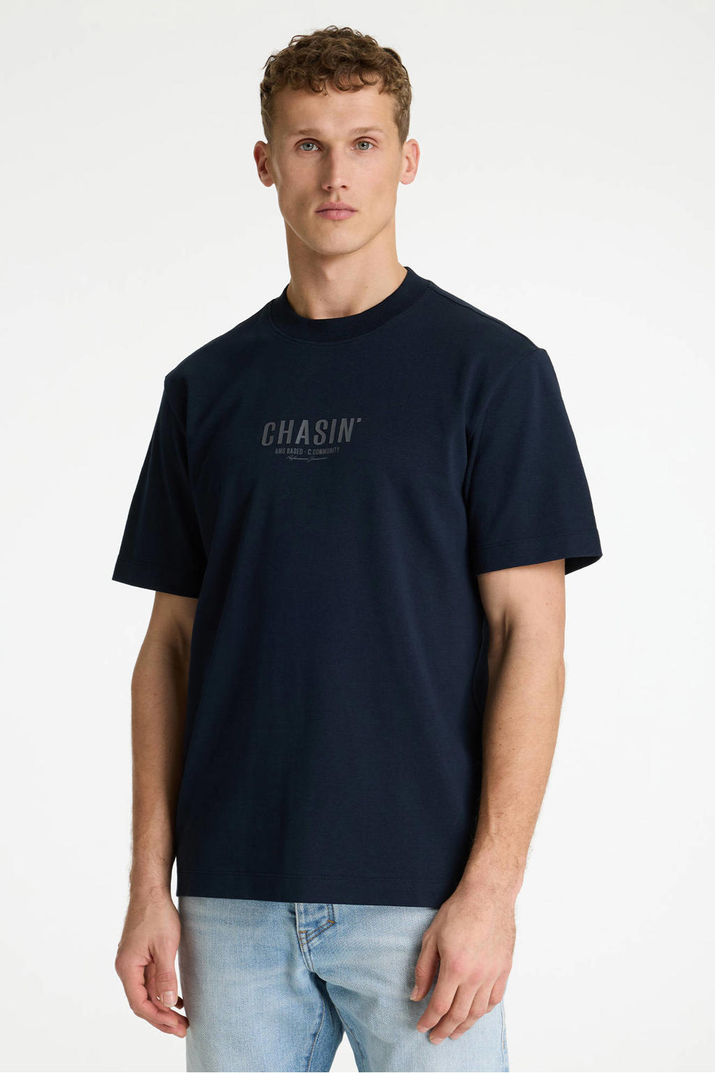 Donkerblauwe heren CHASIN' oversized T-shirt van katoen met backprint, korte mouwen en ronde hals