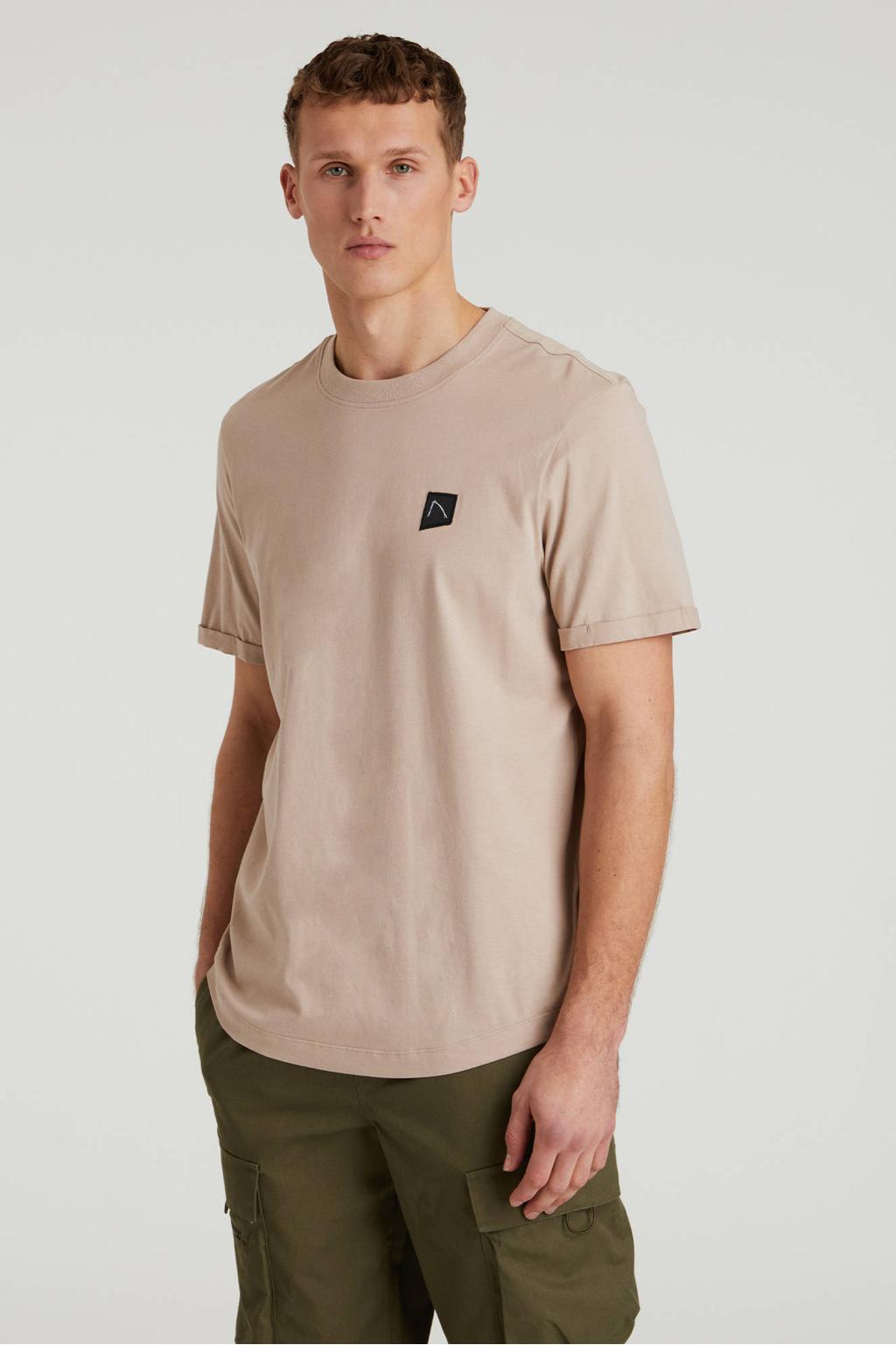 Beige heren CHASIN' regular T-shirt van katoen met effen, korte mouwen en ronde hals