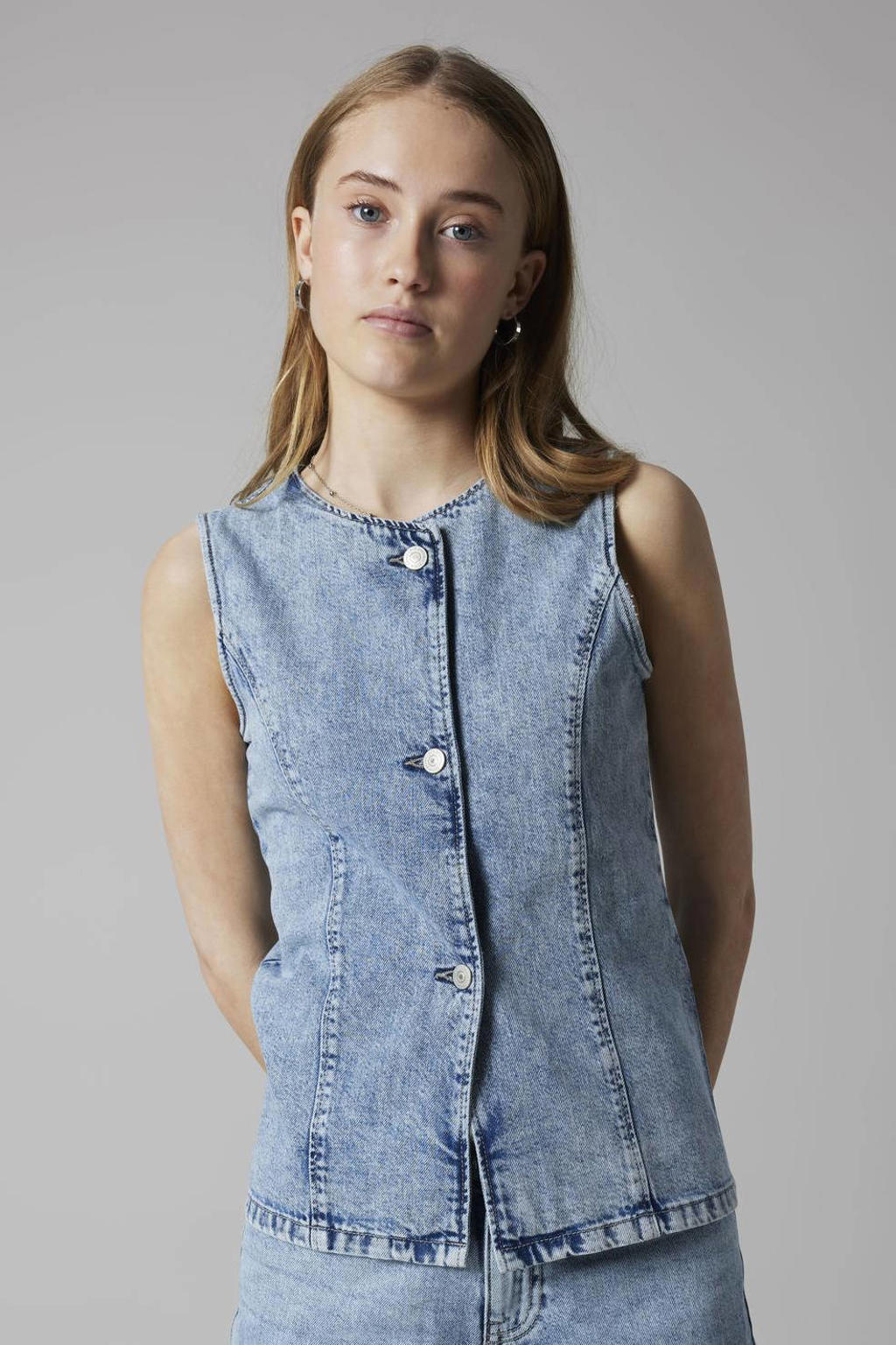 Light blue denim meisjes LMTD gilet van denim met effen, ronde hals, knoopsluiting en geweven detail