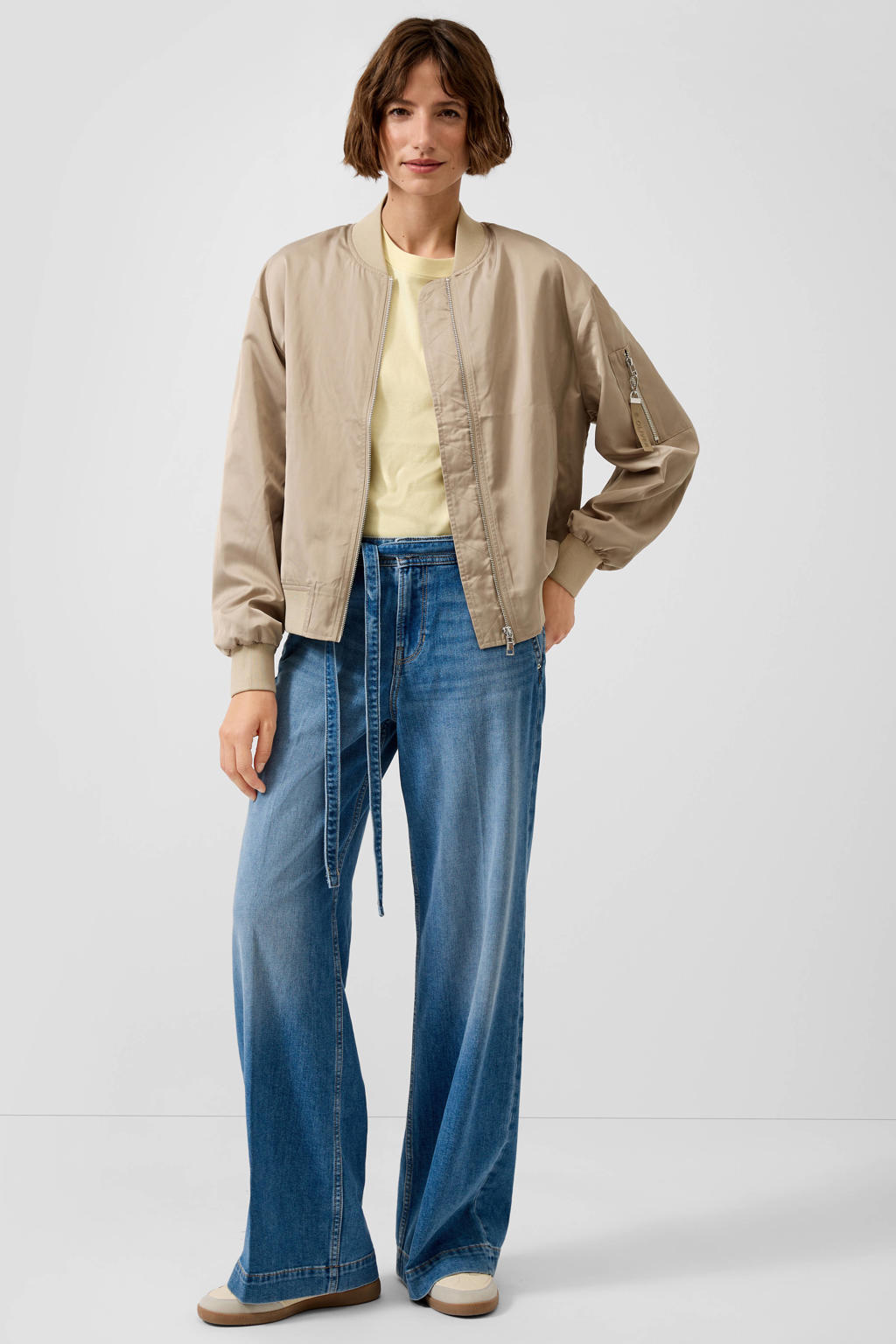 Beige dames s.Oliver bomberjack van polyester met effen, lange mouwen, opstaande kraag en geribde boorden