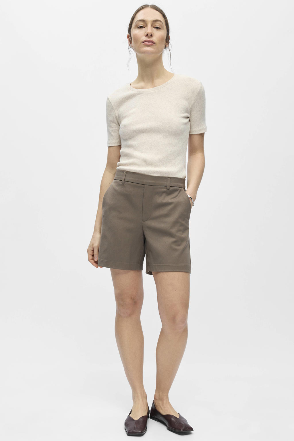 Grijsbruine dames OBJECT regular waist casual short van polyester met elastische inzet en effen