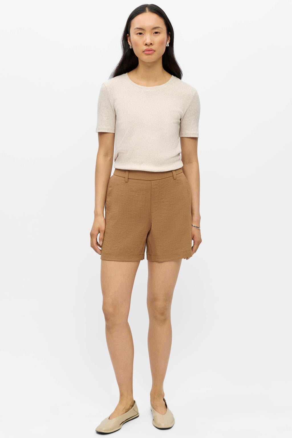 Camelkleurige dames OBJECT regular waist casual short van viscose met elastische tailleband en effen