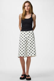thumbnail: Ecru en zwarte dames PIECES wide leg regular waist short van katoen met rits- en knoopsluiting en stippenprint