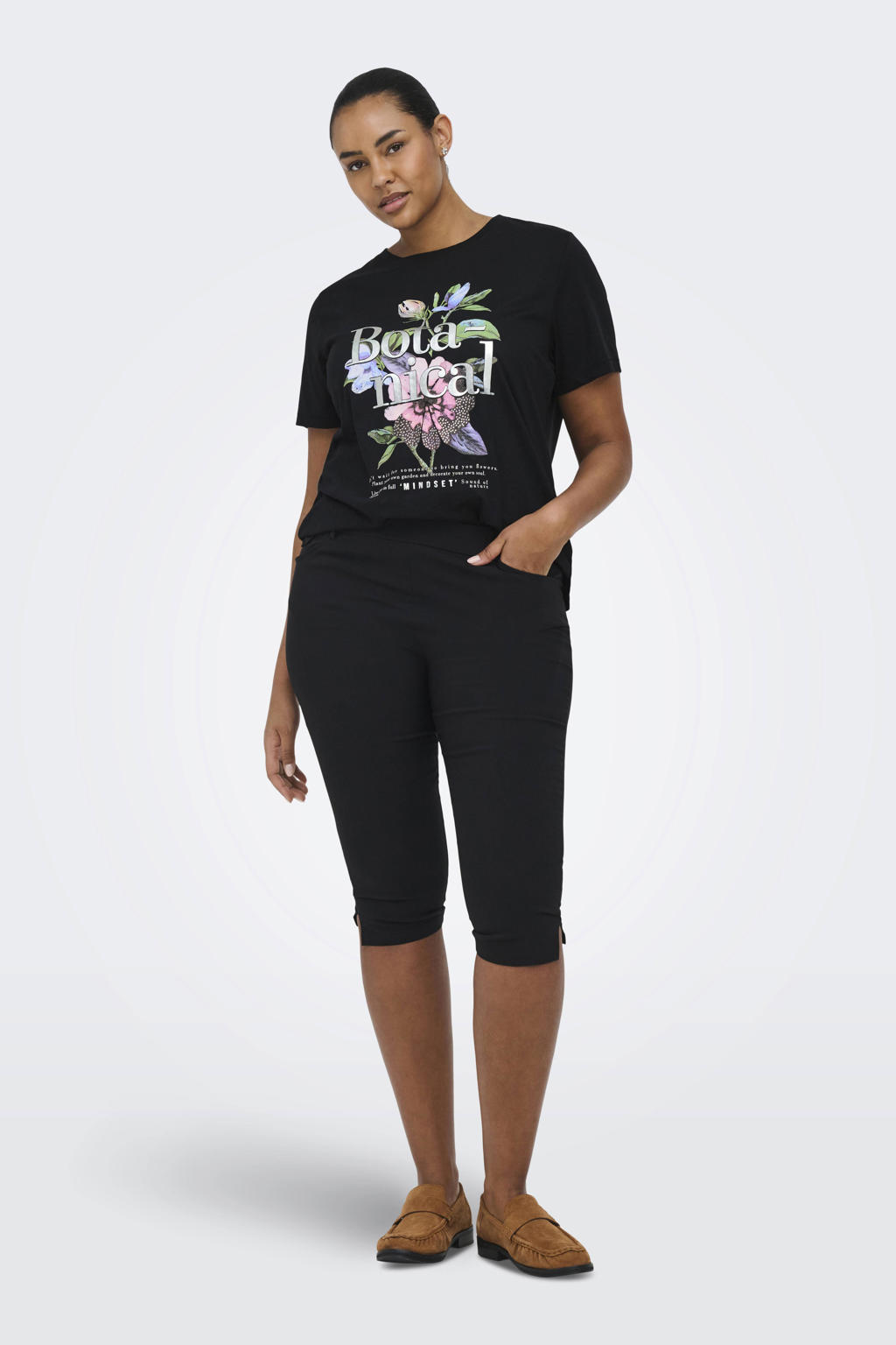 Zwarte dames ONLY CARMAKOMA slim regular waist capri van viscose met elastische tailleband en effen