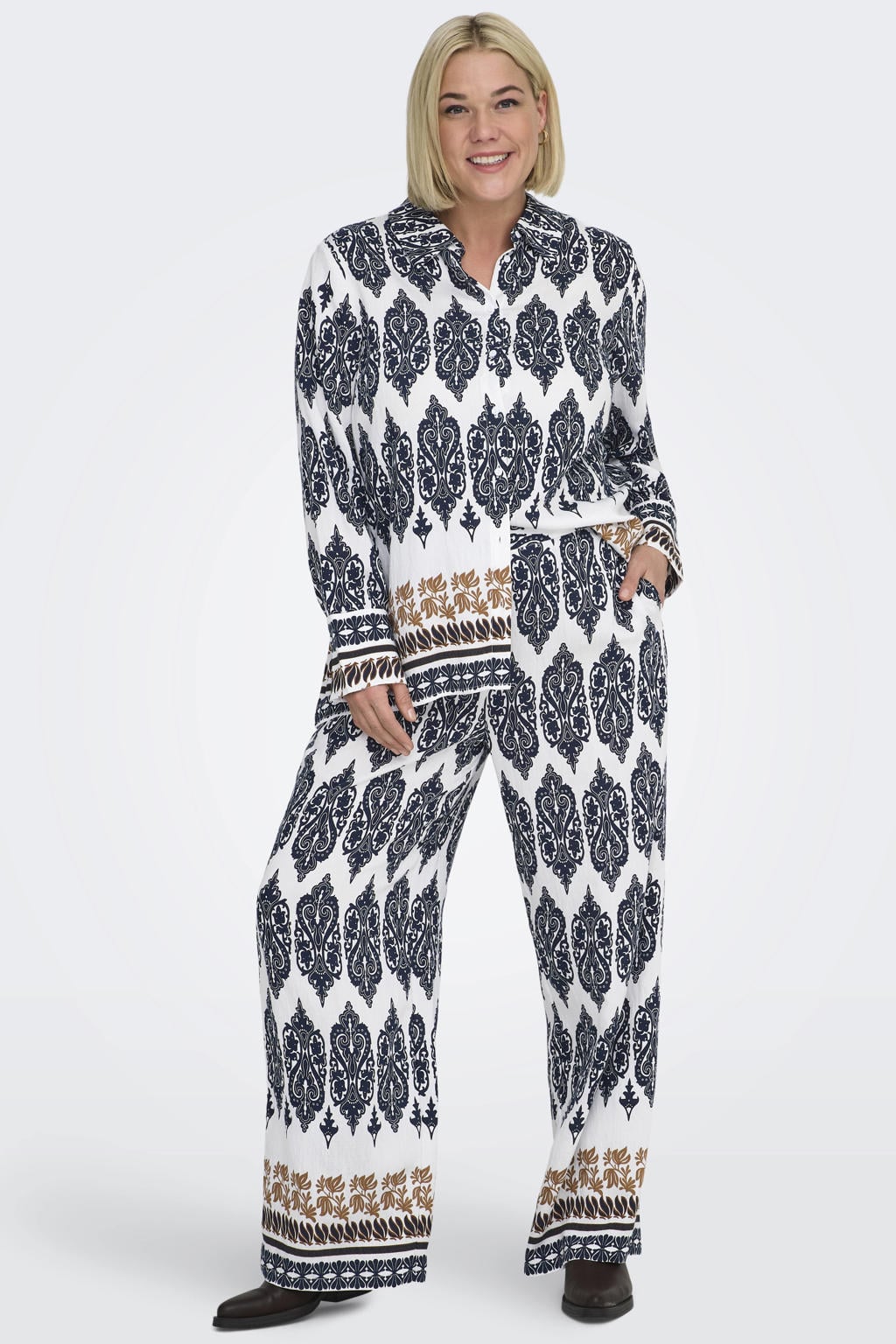 Donkerblauwe dames ONLY CARMAKOMA Carhavana Straight Pant Aop casual broek van viscose met loose fit, regular waist en elastische tailleband