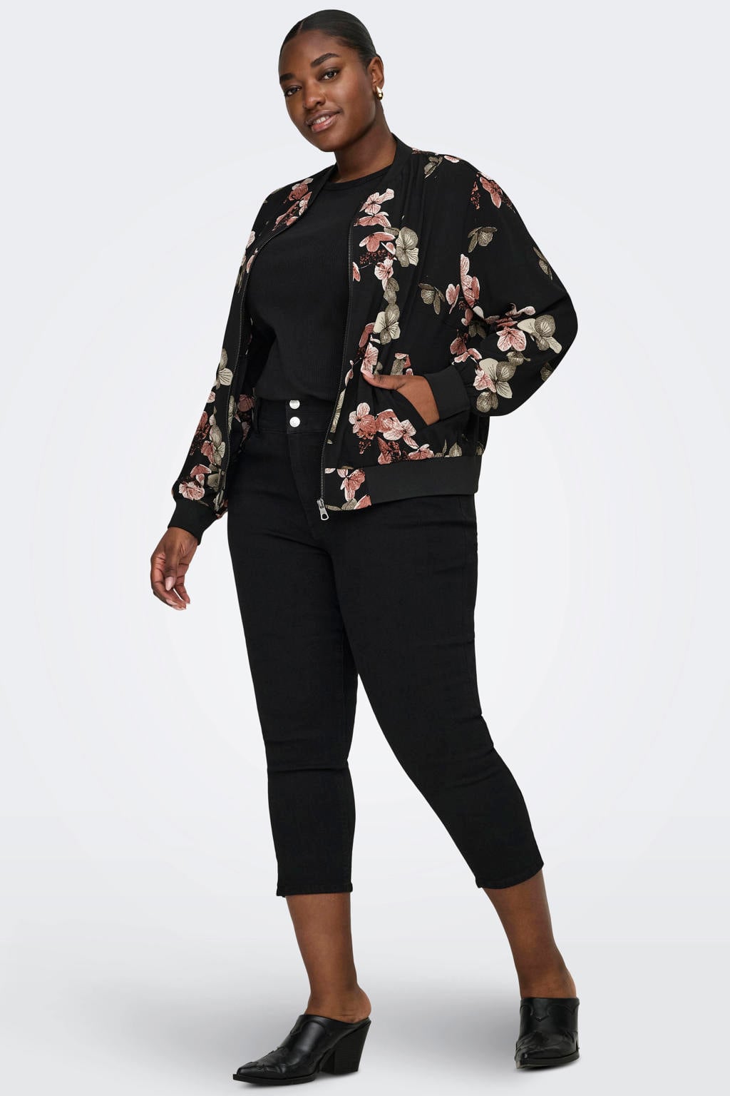 Zwarte dames ONLY CARMAKOMA bomberjack van polyester met dierenprint, lange mouwen, mao kraag, ritssluiting en geweven detail
