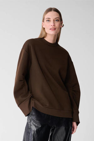 sweater bruin
