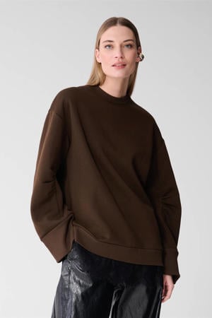 sweater bruin