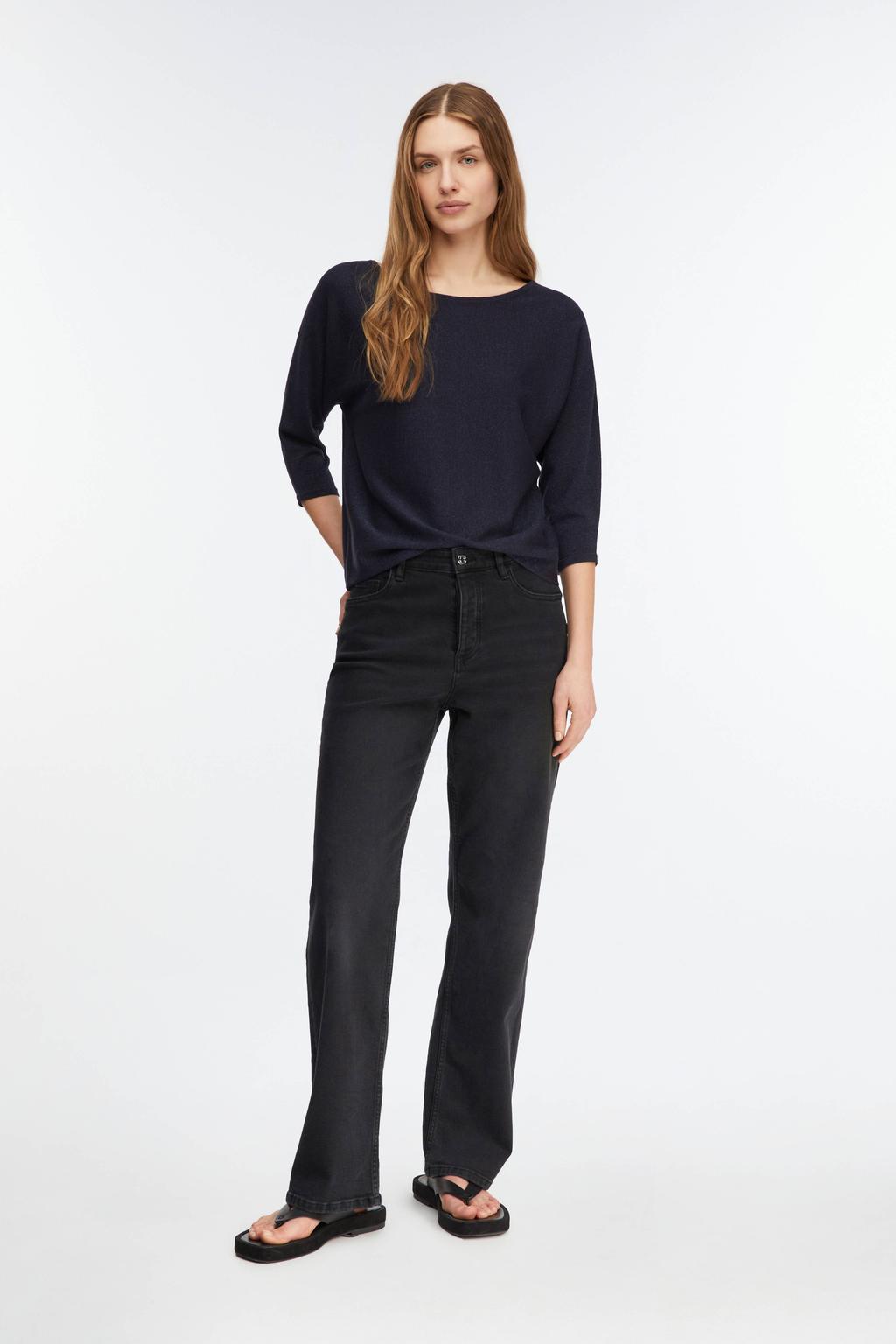 Marineblauw dames comma trui blauw fijn gebreid van viscose met effen, driekwart mouwen en boothals