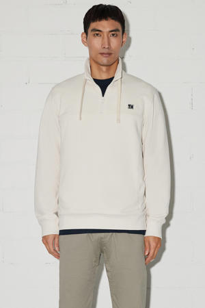 sweater wit