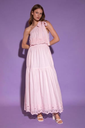 maxi jurk broderie lichtroze