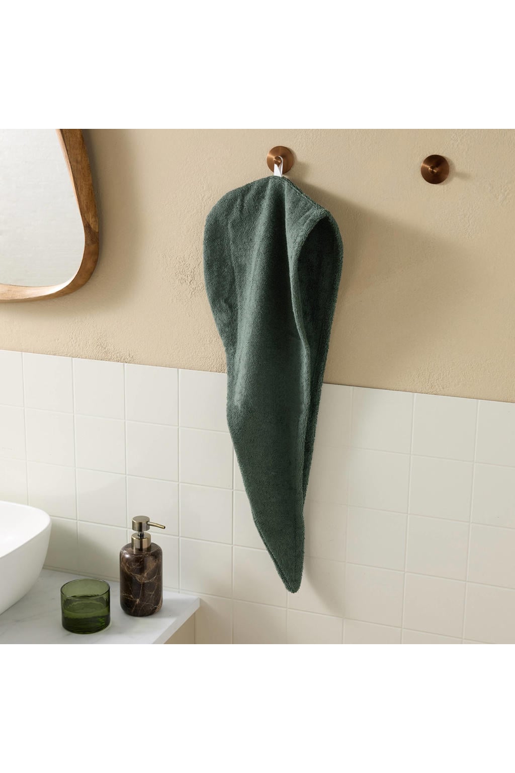 W katoenen haarhanddoek donkergroen (68x26 cm)
