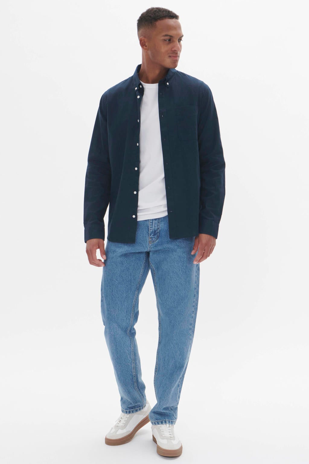 Donkerblauwe heren Matinique regular casual overhemd van linnen met melée print, lange mouwen, button down sluiting en knoopsluiting