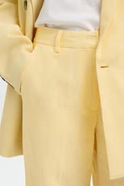 thumbnail: Selected wide leg regular waist casual broek lichtgeel