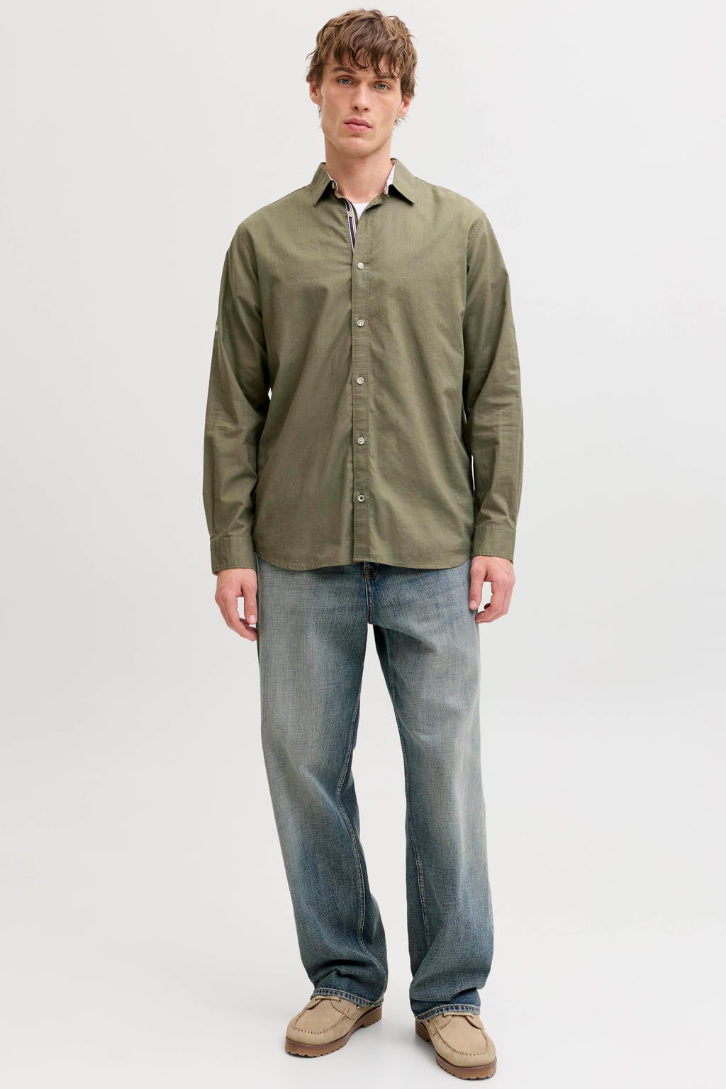 Olijfgroene heren JACK & JONES regular casual overhemd van katoen met effen, lange mouwen, klassieke kraag en knoopsluiting