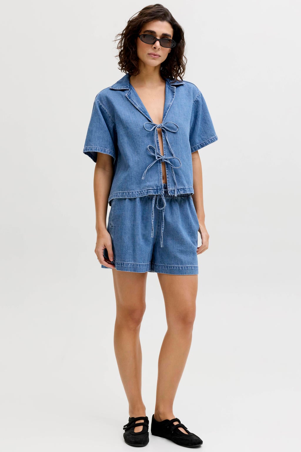 Medium blue denim dames JJXX regular waist short van katoen met loose fit en elastische tailleband met koord