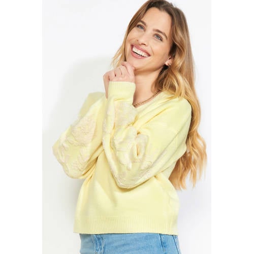 LOLALIZA gebloemde pullover lichtgeel afbeelding