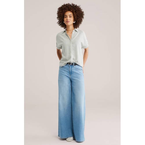 WE Fashion gestreepte blouse lichtgroen afbeelding