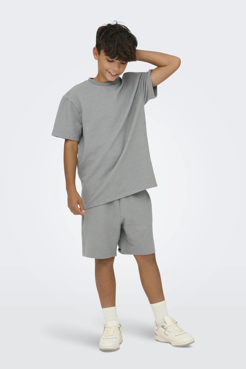 Grijze jongens ONLY & SONS JUNIOR T-shirt van stretchkatoen met effen, korte mouwen, ronde hals en textuur