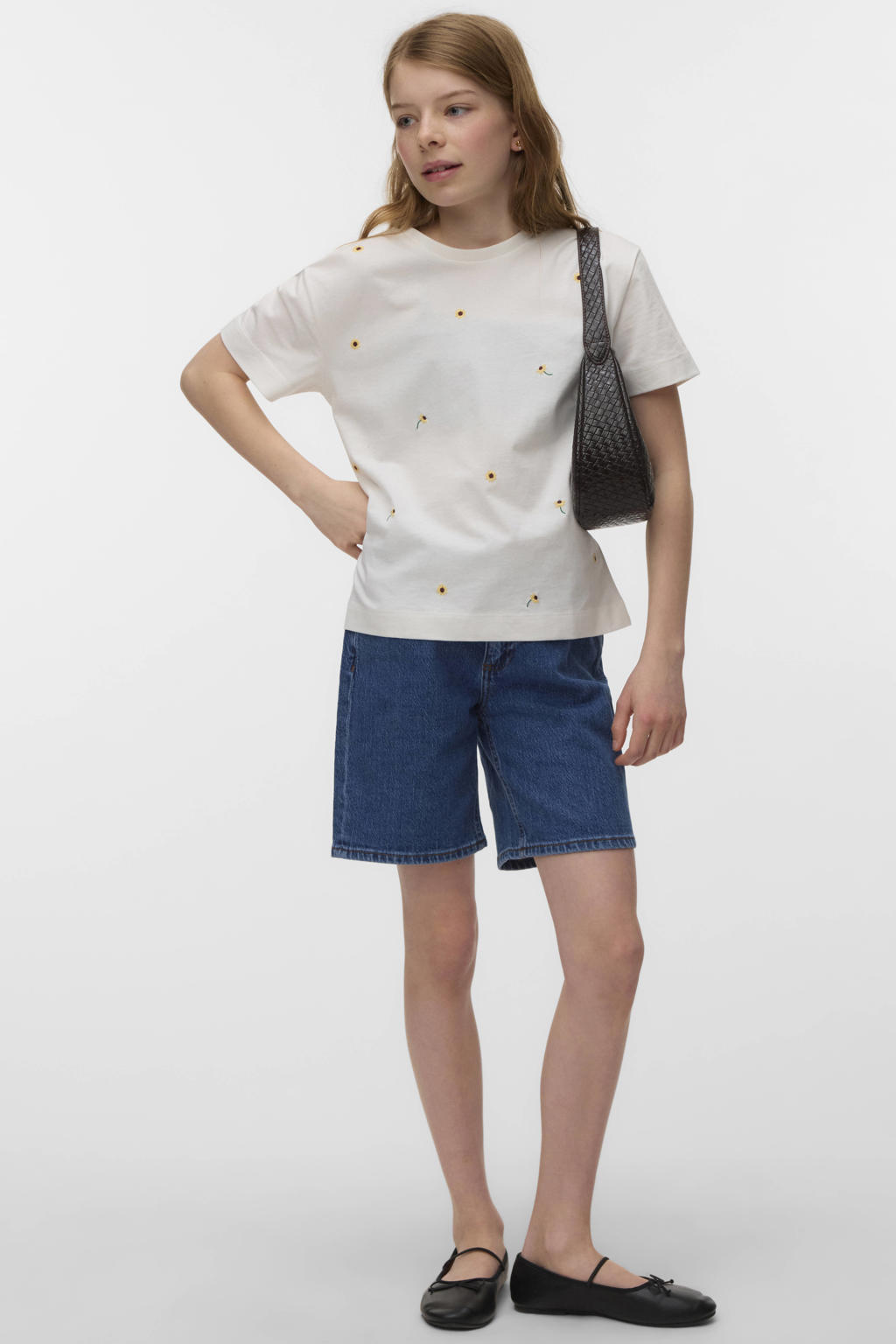 Witte meisjes VERO MODA GIRL gebloemde T-shirt van katoen met korte mouwen, ronde hals en borduursels