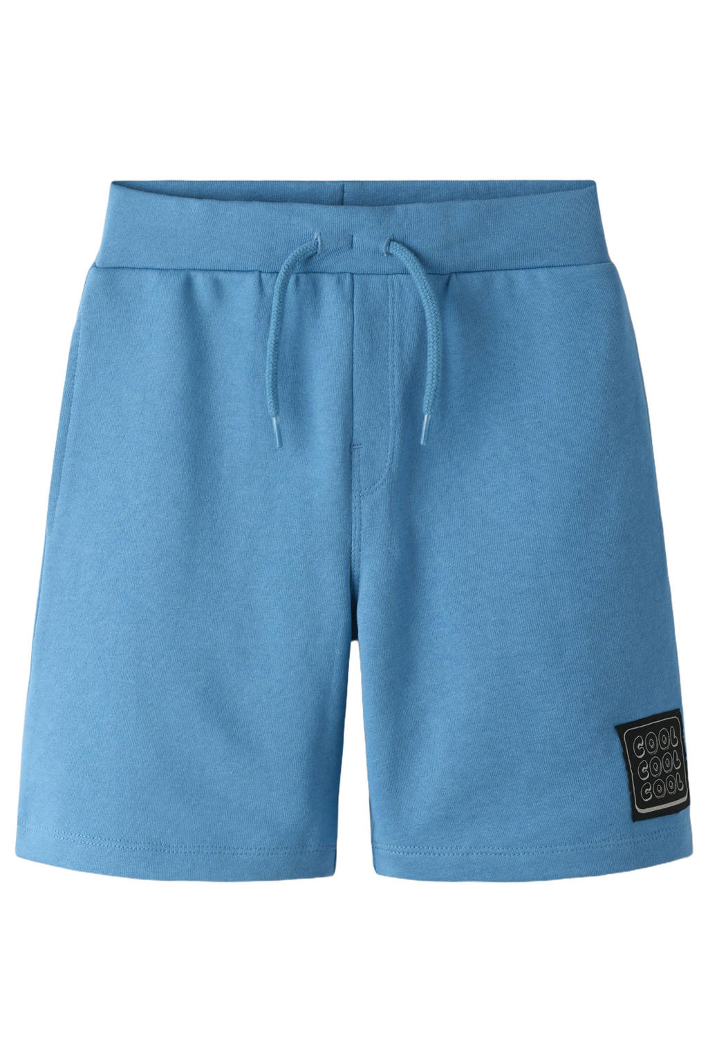 Blauwe jongens NAME IT KIDS regular sweatshort met elastische tailleband met koord en printopdruk