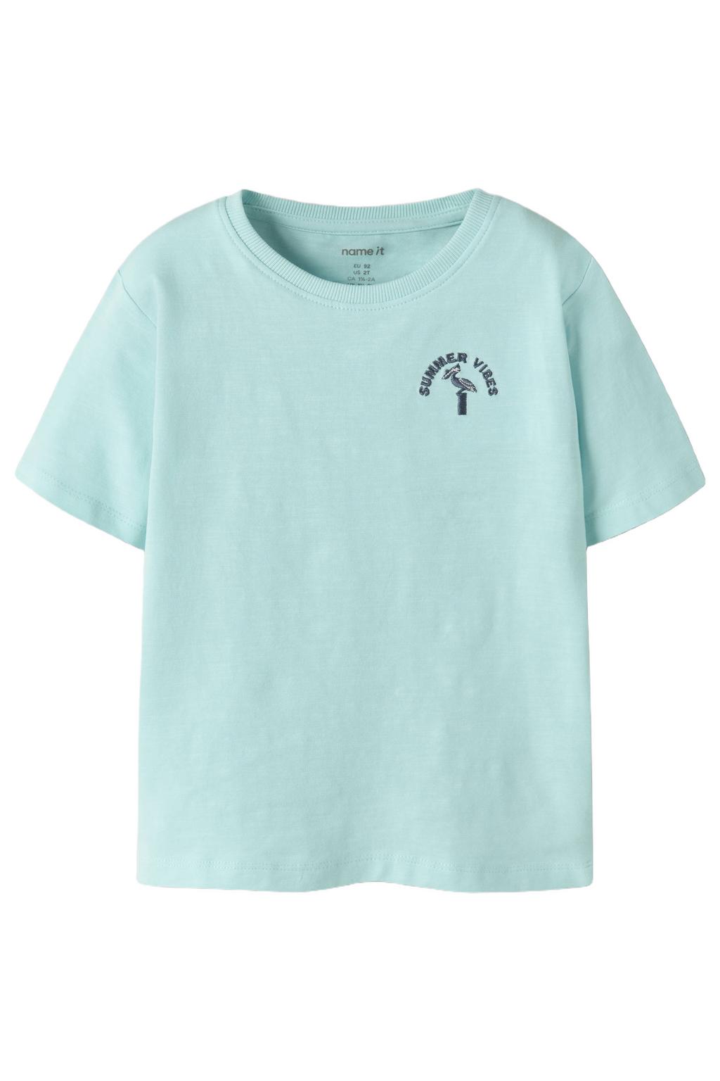 Lichtblauwe jongens NAME IT MINI T-shirt van stretchkatoen met printopdruk, korte mouwen, ronde hals en borduursels