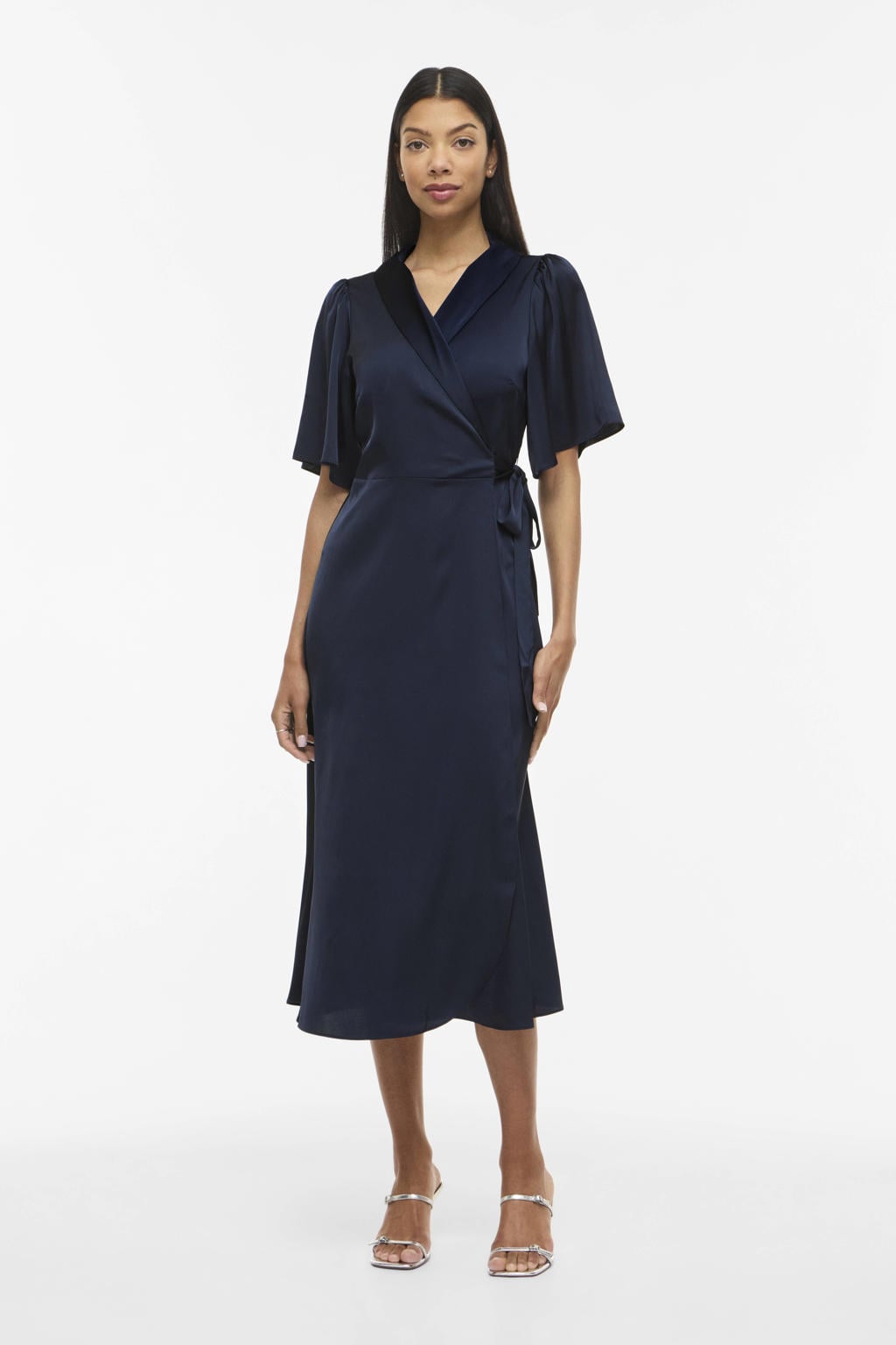 Marineblauw dames VILA satijnen wikkel- overslagjurk blauw met effen, korte mouwen en striksluiting