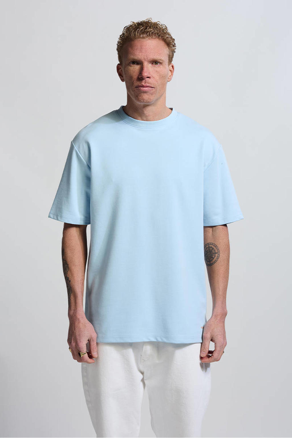 Lichtblauwe heren Vänner relaxed T-shirt van katoen met backprint, korte mouwen en ronde hals