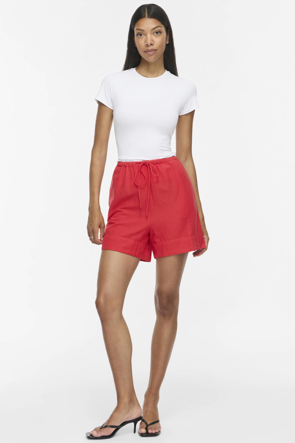 Koraalrode dames VILA regular high waist casual short van linnen met elastische tailleband met koord en effen