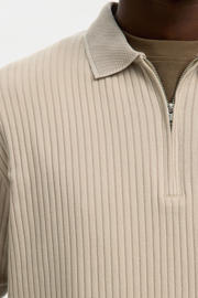 thumbnail: Beige heren SELECTED HOMME regular polo gebreid met effen, korte mouwen en halve rits