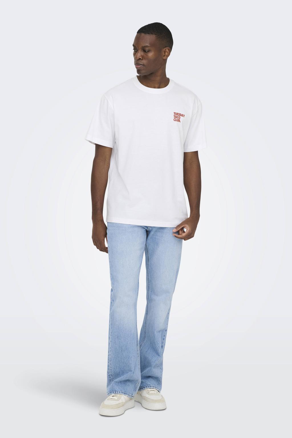 Witte heren ONLY & SONS relaxed T-shirt van katoen met backprint, korte mouwen en ronde hals