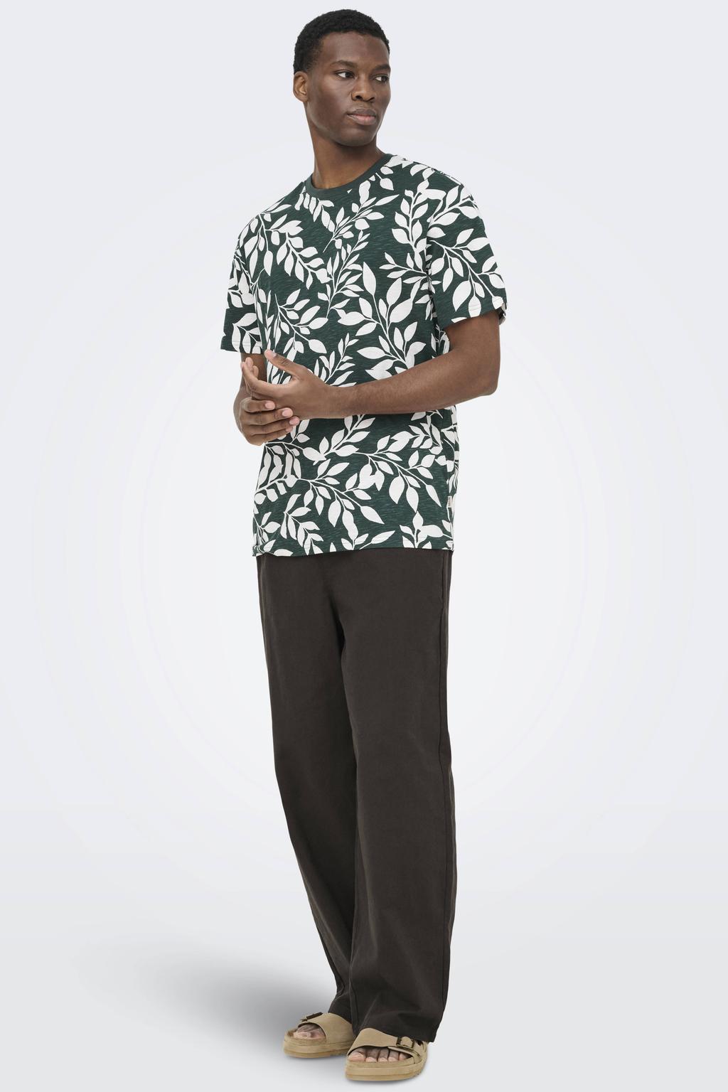 Donkergroene heren ONLY & SONS regular T-shirt van katoen met korte mouwen en ronde hals
