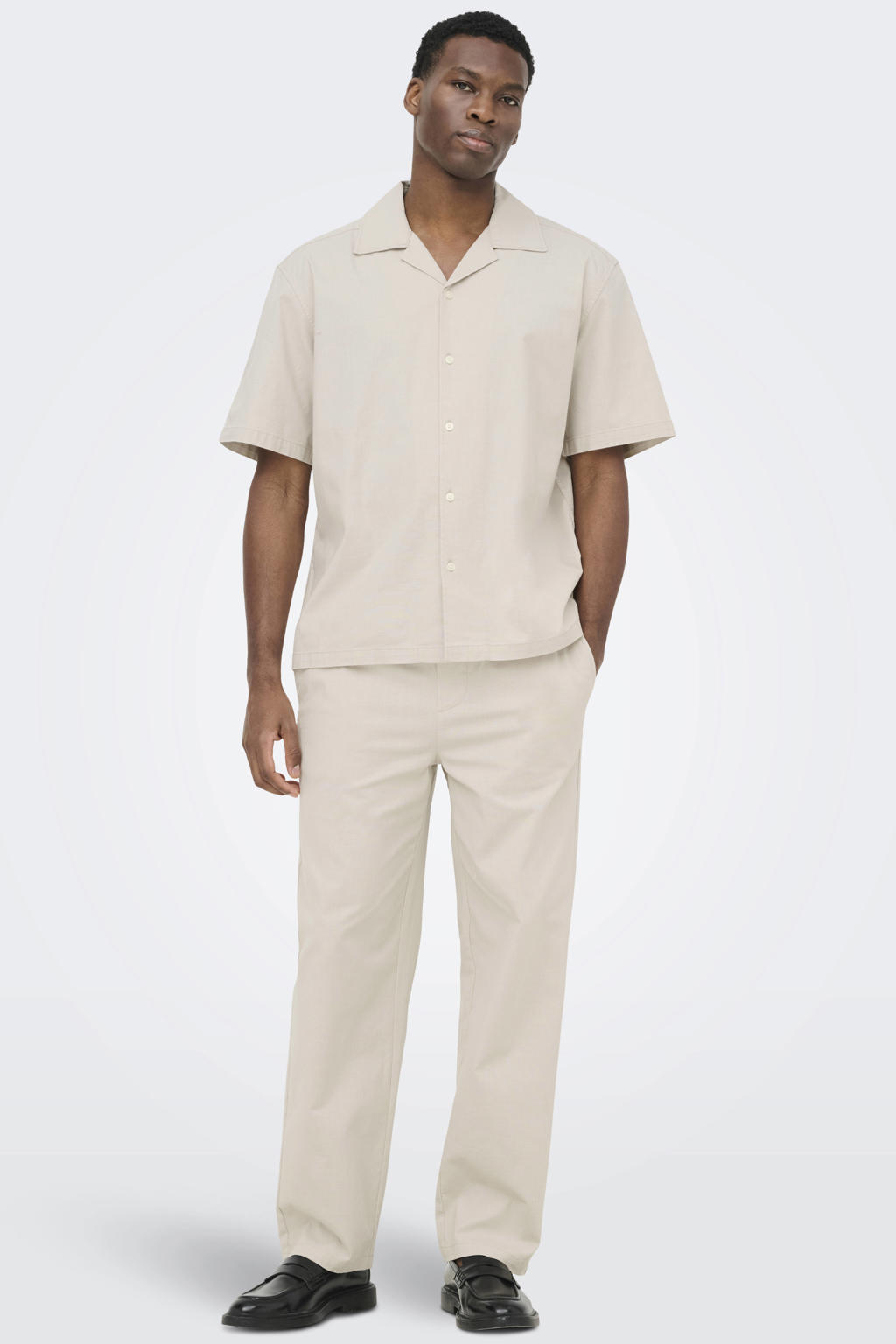 Ecru heren ONLY & SONS regular casual overhemd van katoen met effen, korte mouwen, reverskraag en knoopsluiting