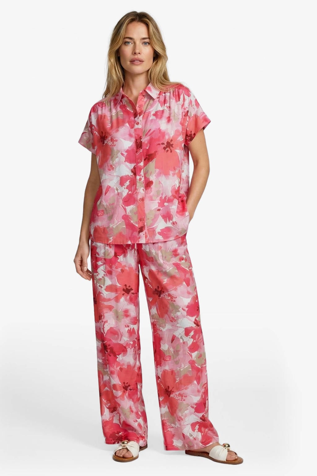 Koraalrood en roze dames CS the Label gebloemde blouse van viscose met korte mouwen, klassieke kraag en knoopsluiting