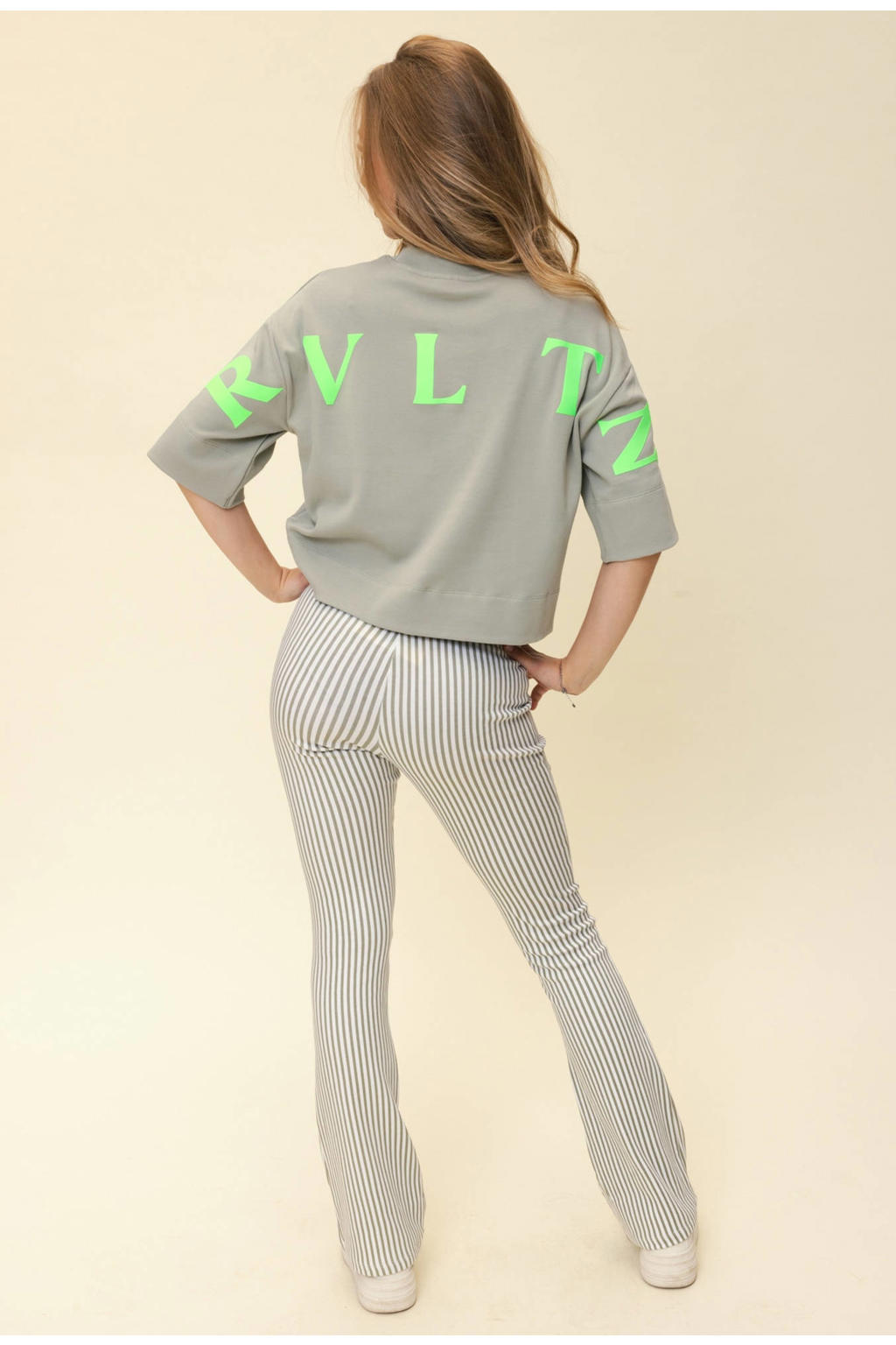 Olijfgroen en witte meisjes LOOXS 10sixteen regular waist gestreepte flared broek van stretchkatoen met elastische tailleband