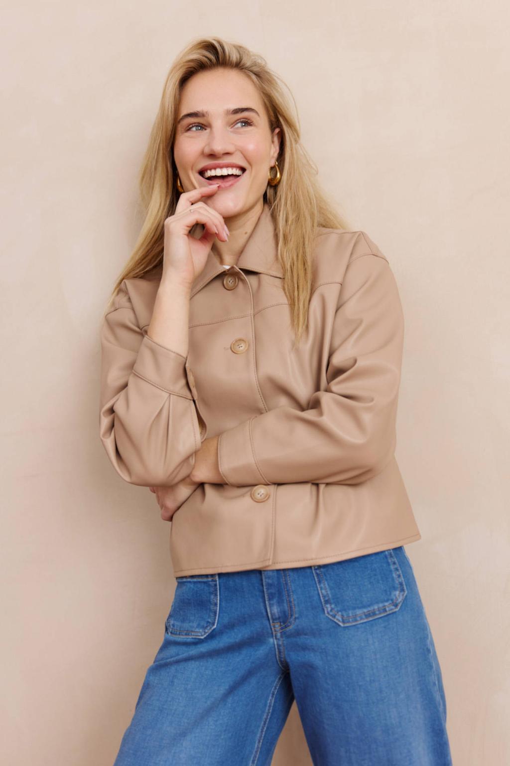 Beige dames LOLALIZA blouse van polyurethaan met effen, lange mouwen, klassieke kraag en knoopsluiting