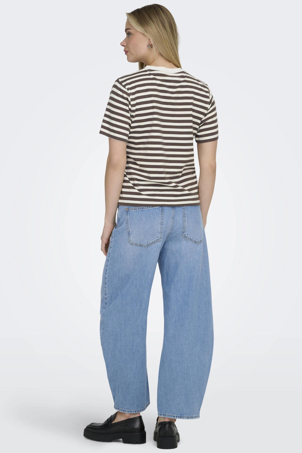 Donkerbruin en ecru dames ONLY gestreepte T-shirt van katoen met korte mouwen en ronde hals