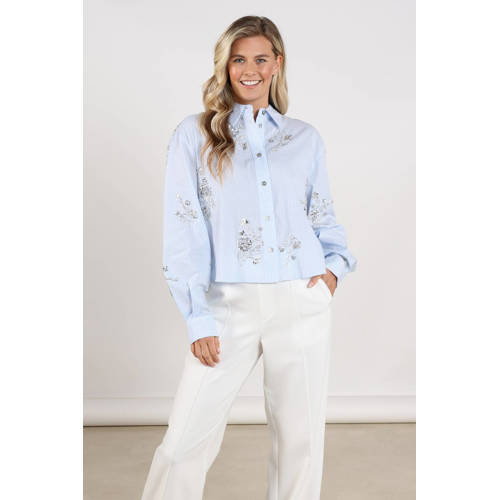 NUKUS blouse lichtblauw afbeelding