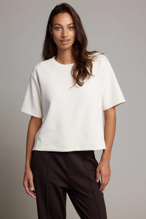 T-shirt wit