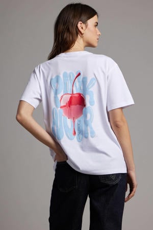 T-shirt wit