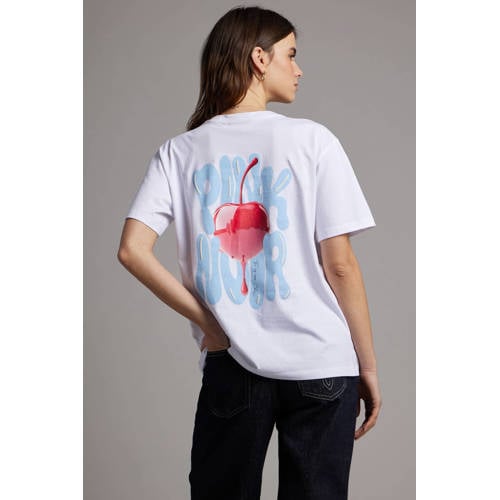 Pink Noir T-shirt wit afbeelding