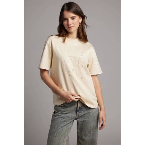 Pink Noir T-shirt crème met parels afbeelding