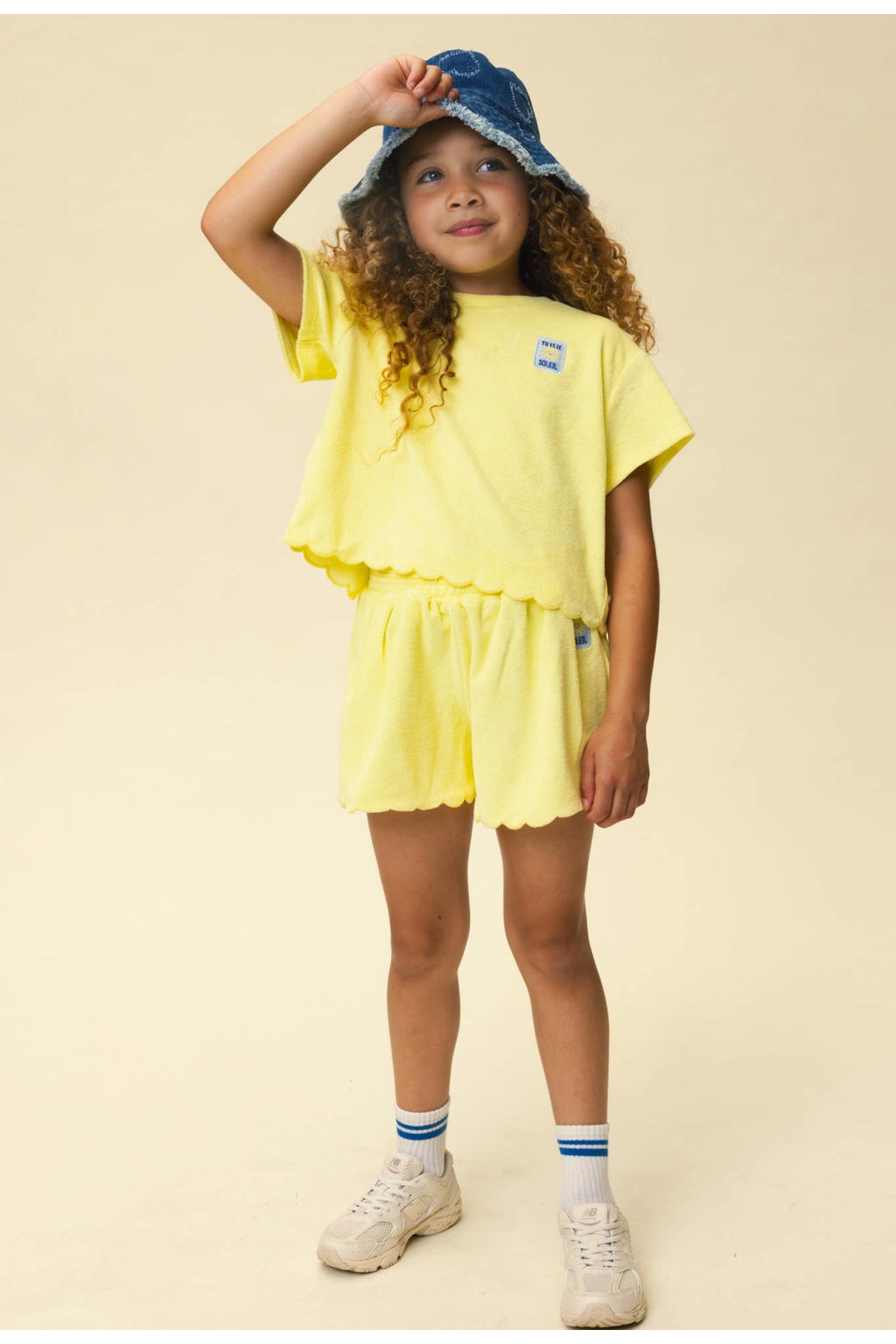 Gele meisjes LOOXS little T-shirt van badstof met effen, korte mouwen, ronde hals en golvende afwerking