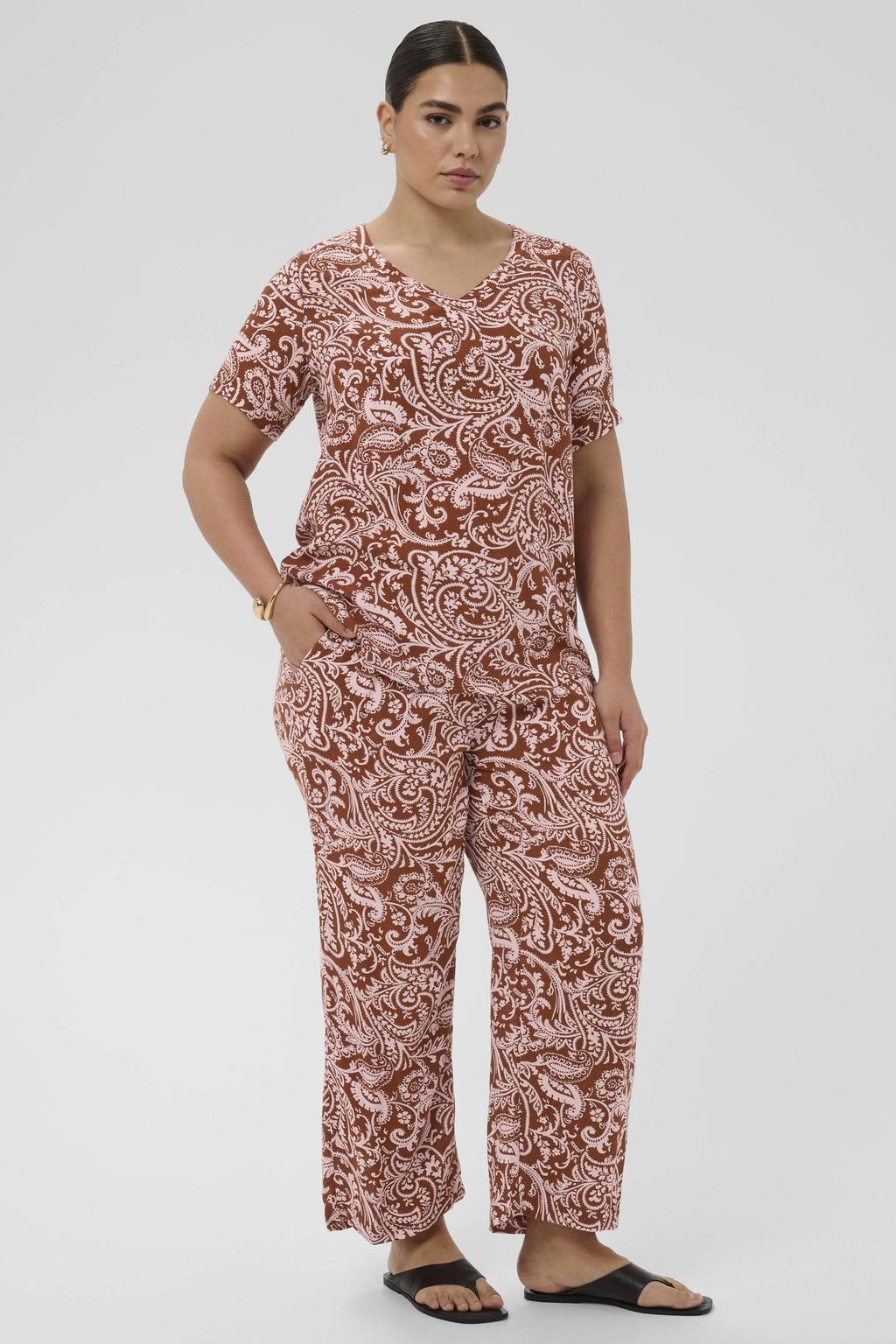 Bruin en ecru dames Kaffe Curve top print van viscose met paisley print, korte mouwen en V-hals