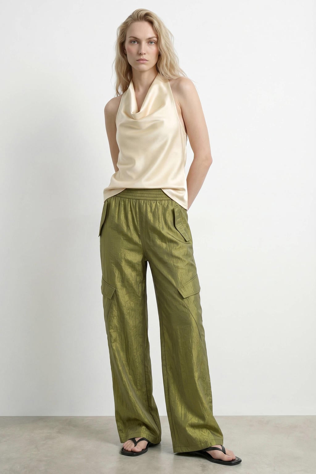 Groene dames HYPEDROP wide leg regular waist cargobroek gebreid van nylon met effen