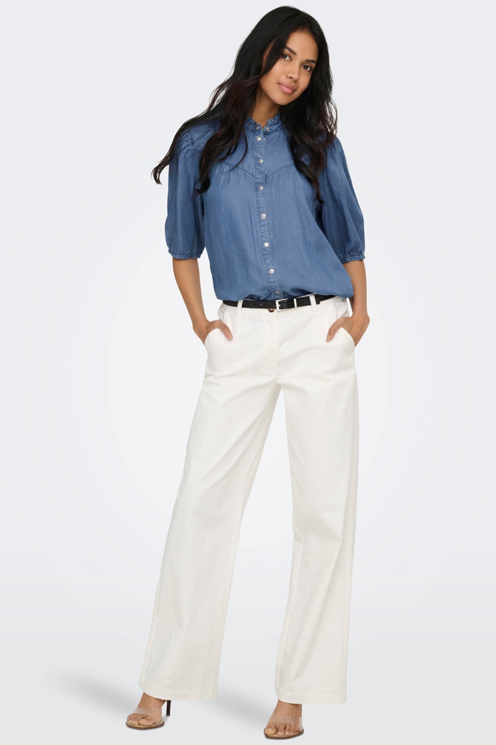 Medium blue denim dames ONLY blouse van lyocell met effen, korte mouwen, klassieke kraag, knoopsluiting en geweven detail