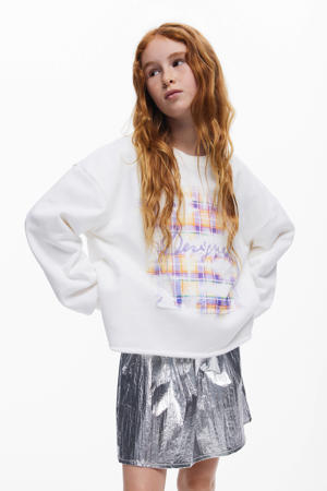 sweater wit