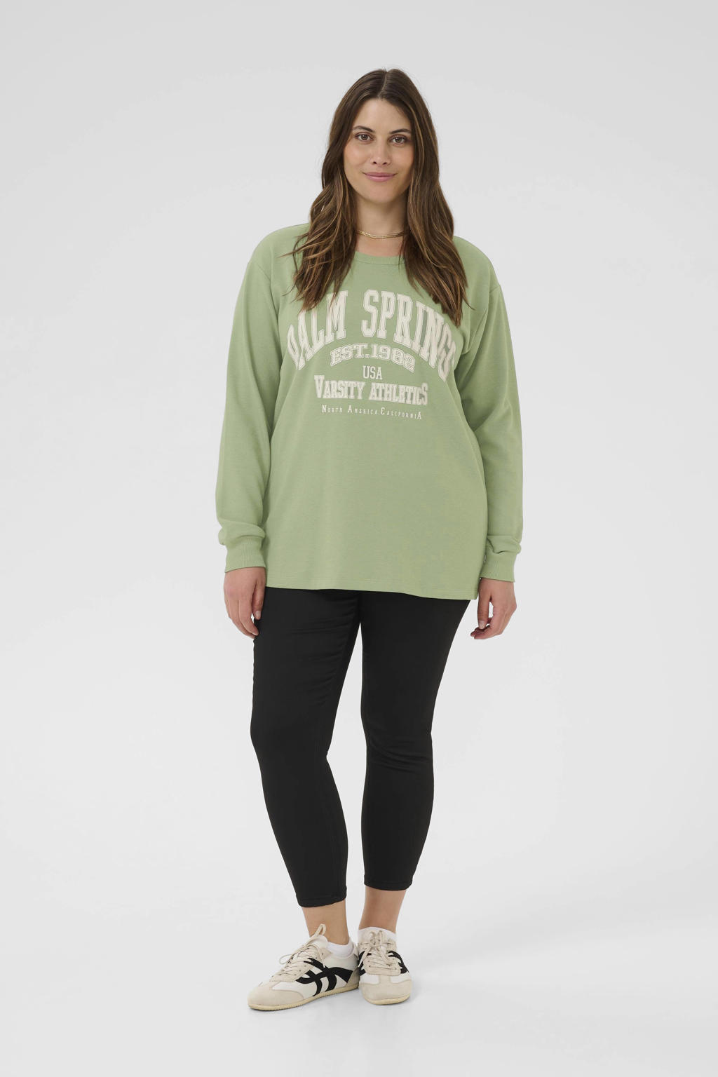 Groene dames Kaffe Curve sweater van katoen met tekst print, lange mouwen en ronde hals