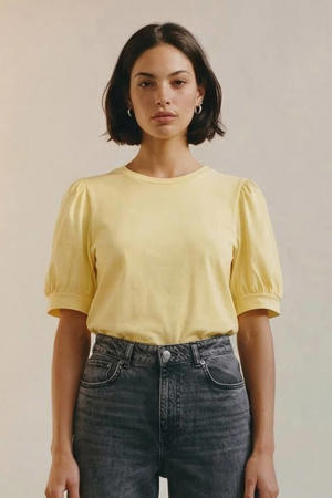 T-shirt lichtgeel