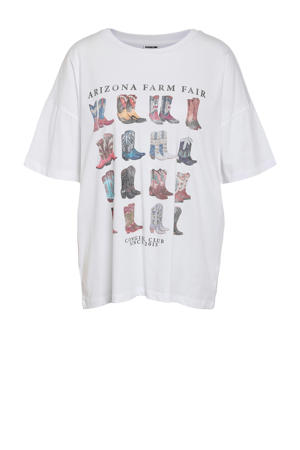 T-shirt wit